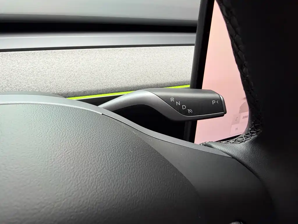 Tesla Model Y — фото 23