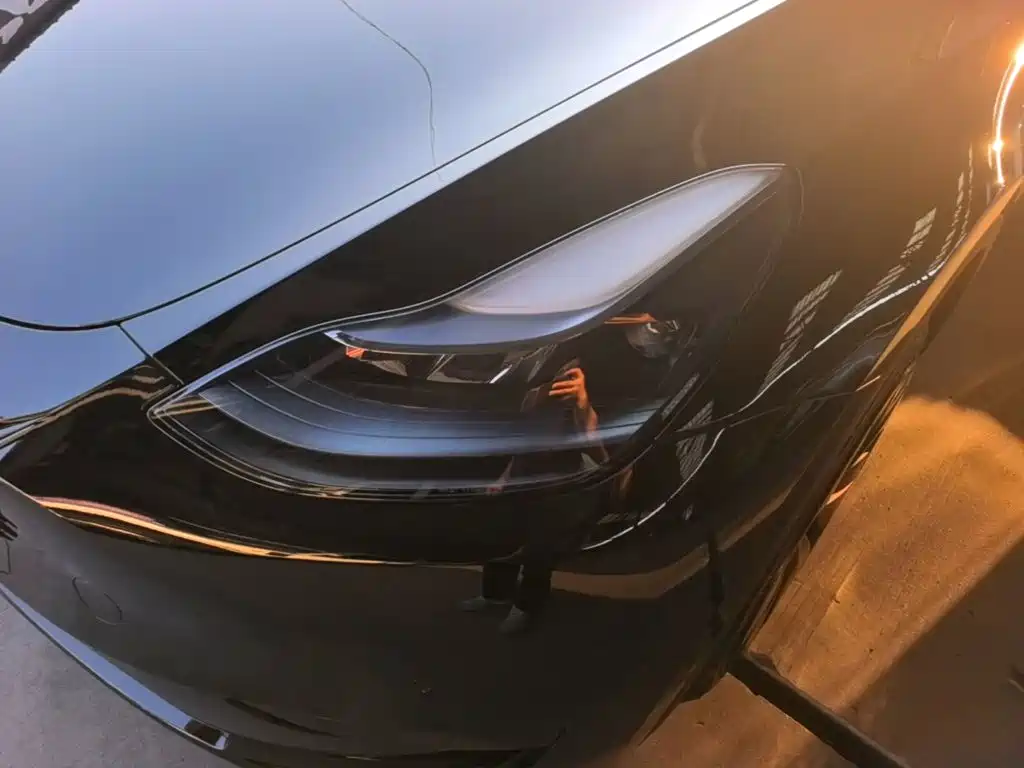 Tesla Model Y — фото 24