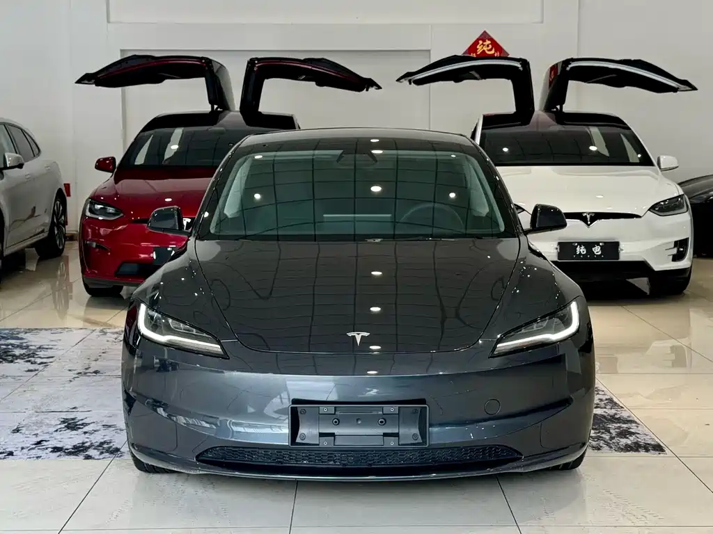 Tesla Model 3 — фото 2