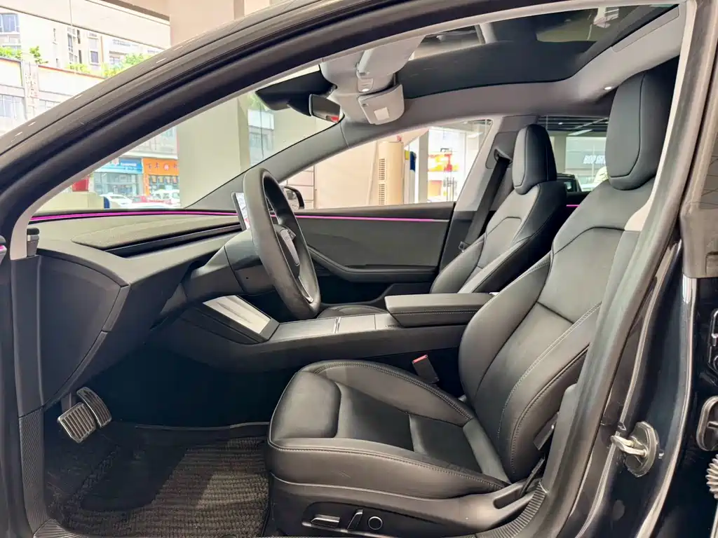 Tesla Model 3 — фото 5