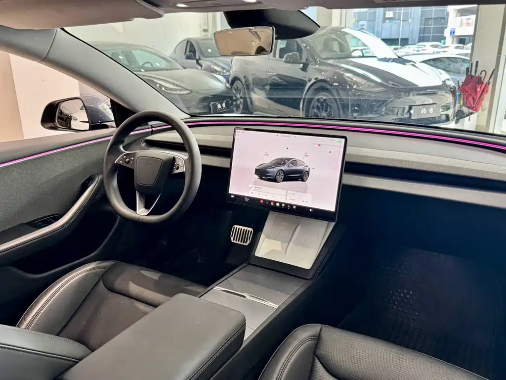 Tesla Model 3 — фото 8