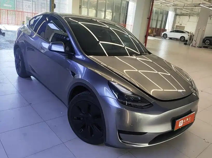 Tesla Model Y — фото 2