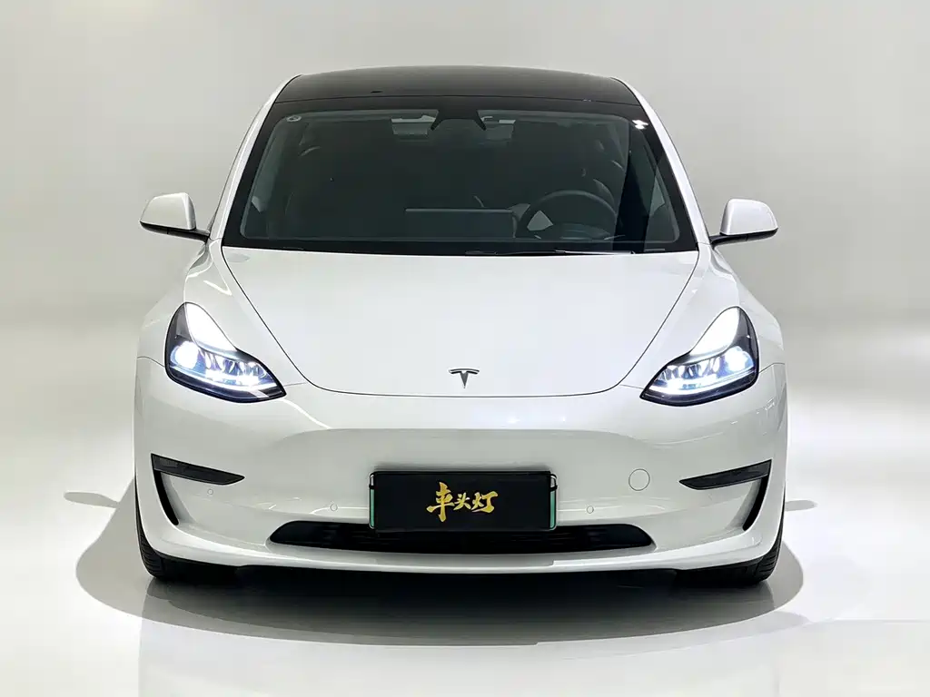 Tesla Model 3 — фото 2