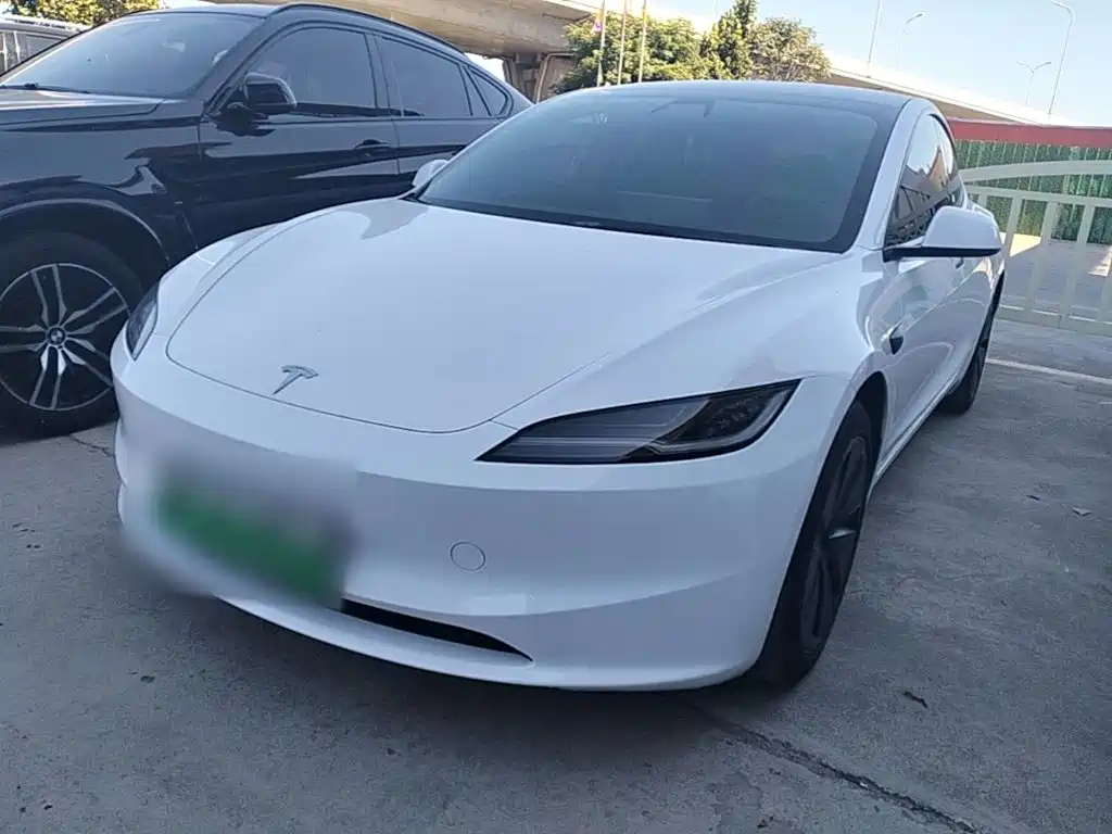 Tesla Model 3 — фото 2