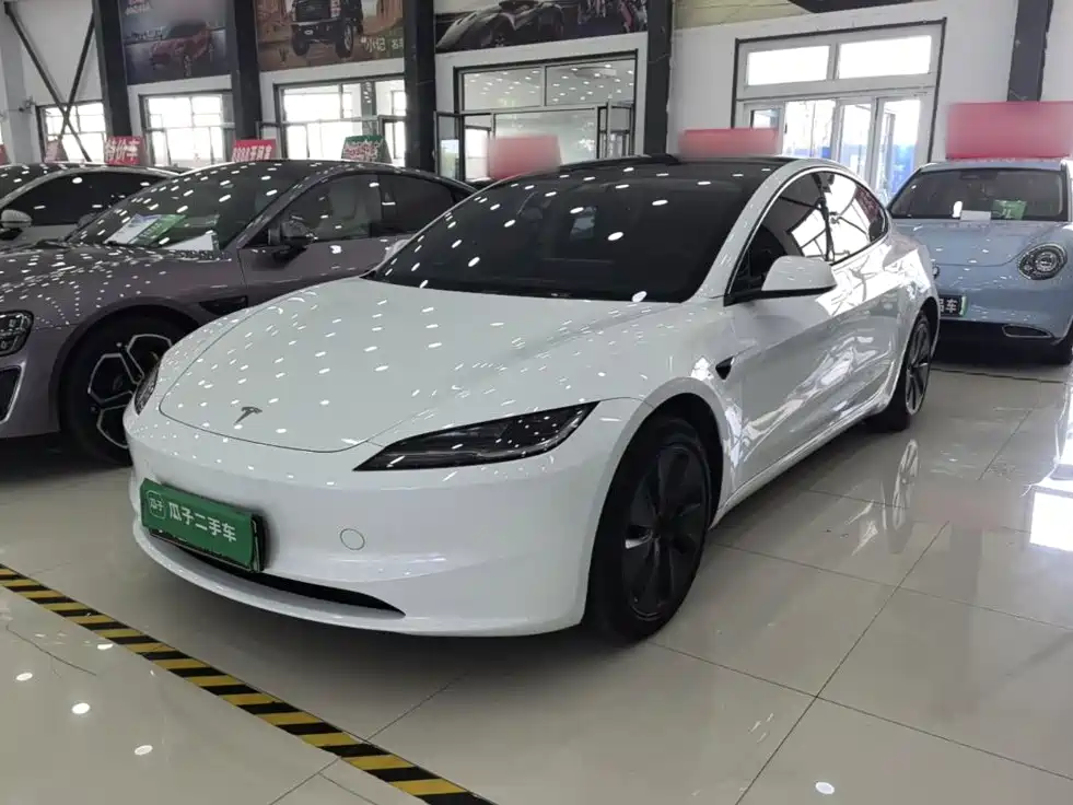 Tesla Model 3 — фото 2