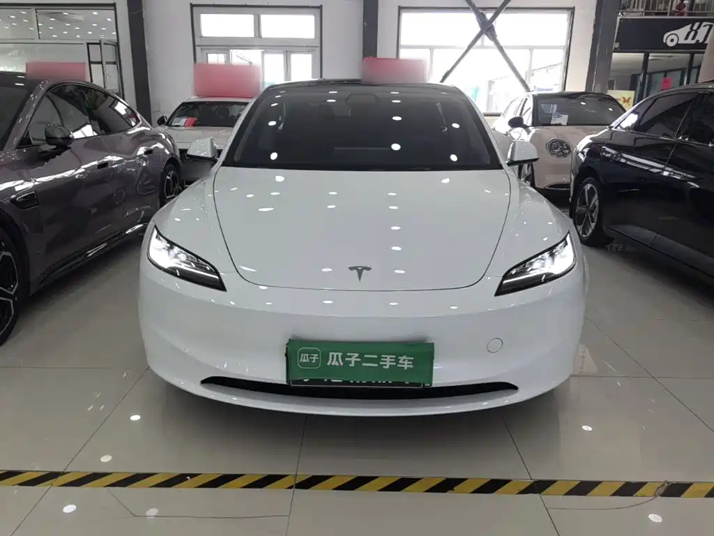 Tesla Model 3 — фото 3