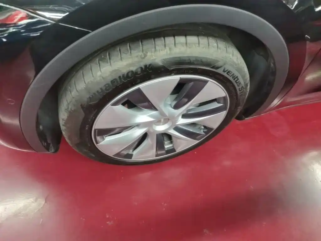 Tesla Model Y — фото 23
