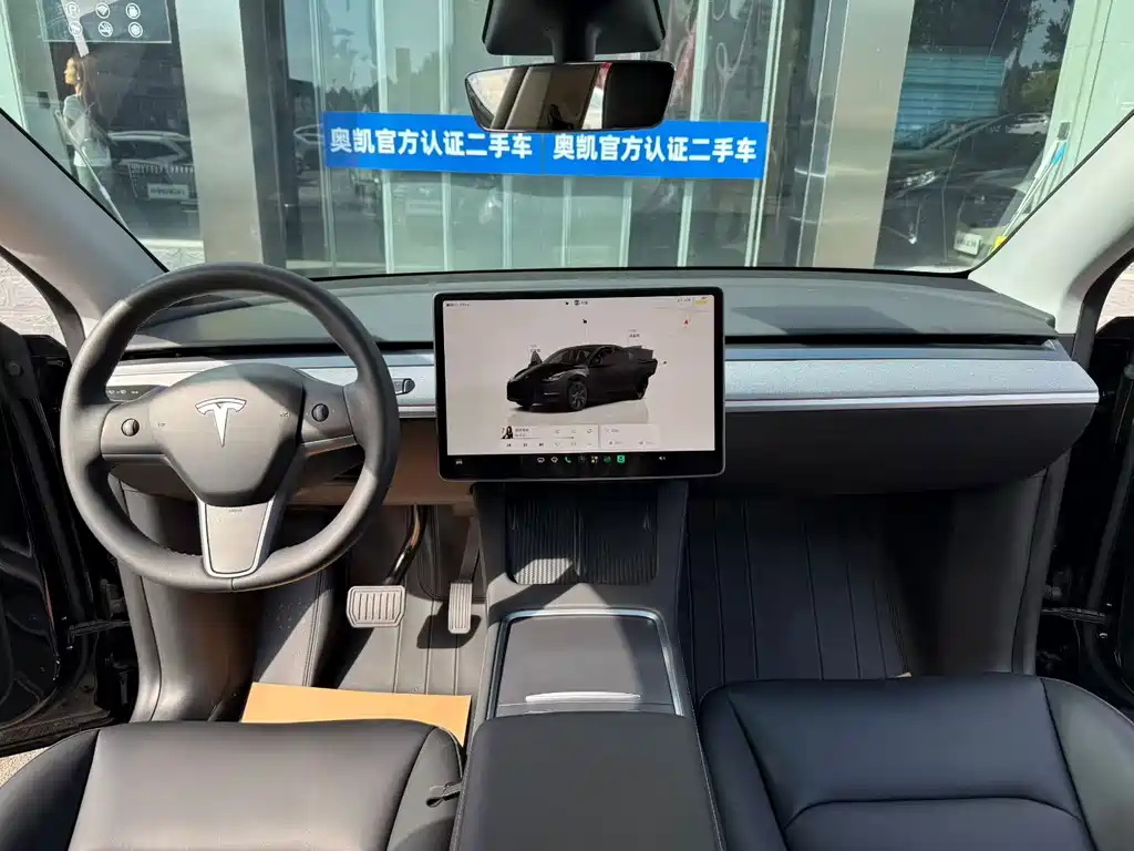 Tesla Model Y — фото 5