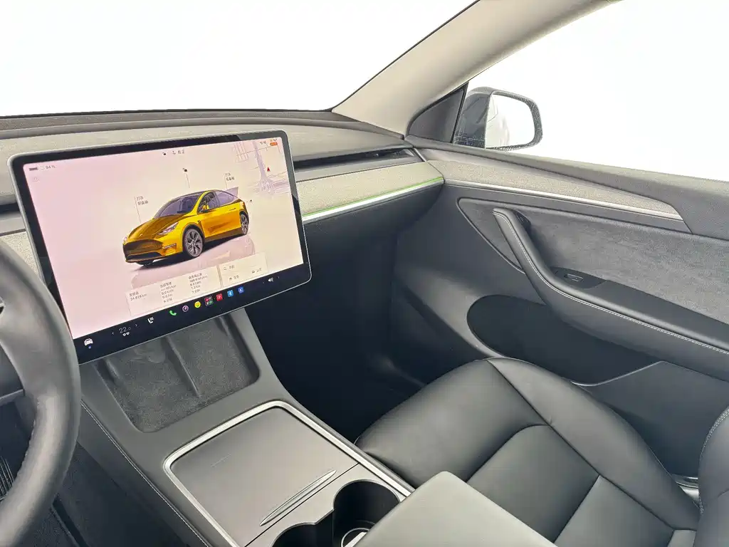 Tesla Model Y — фото 7