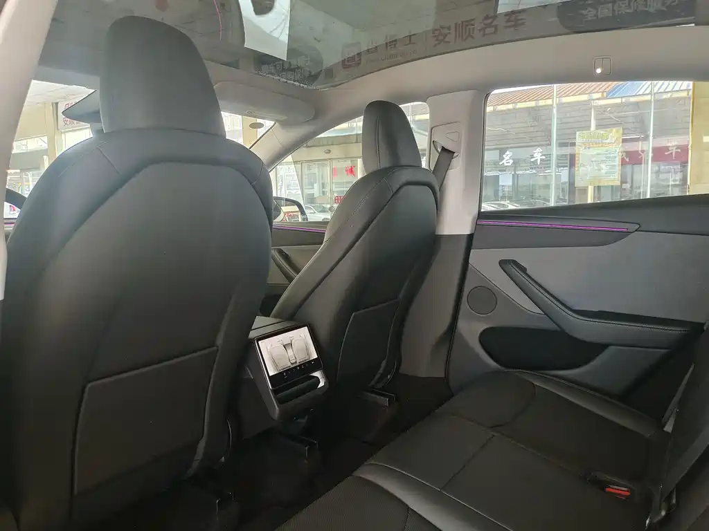 Tesla Model Y — фото 23