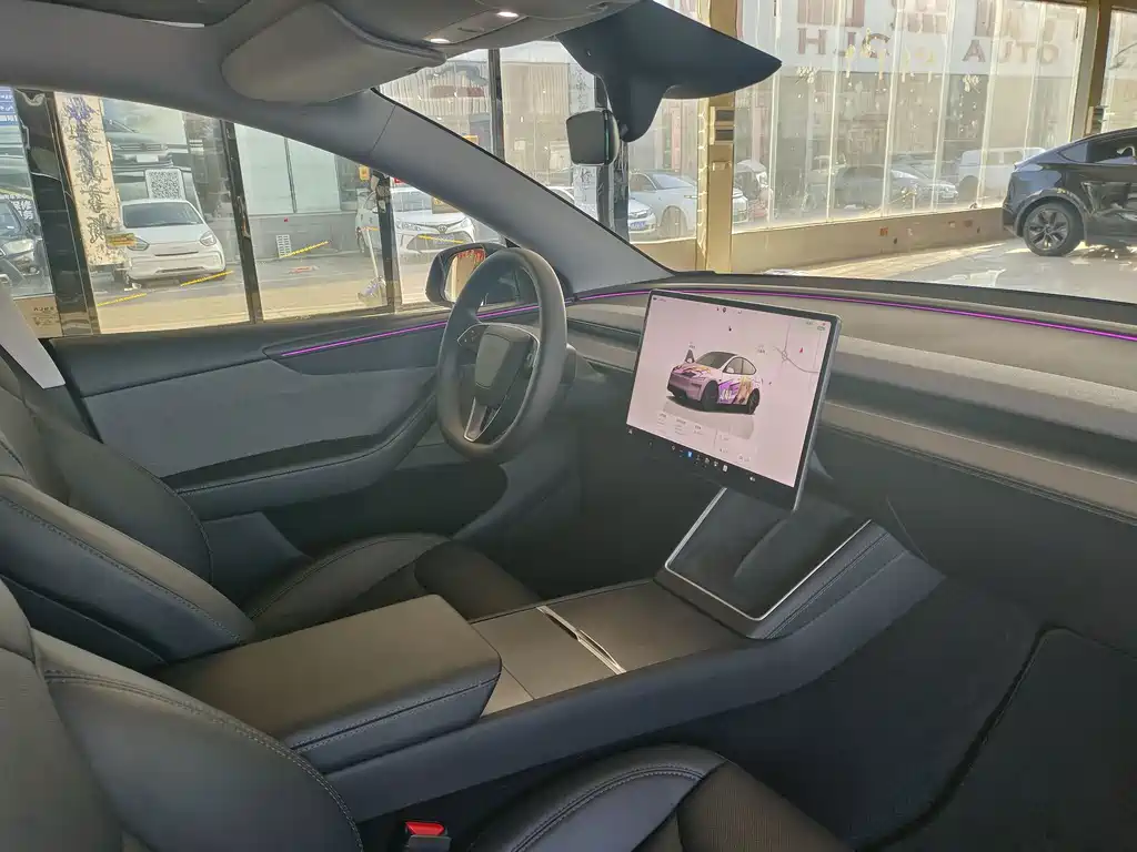 Tesla Model Y — фото 26