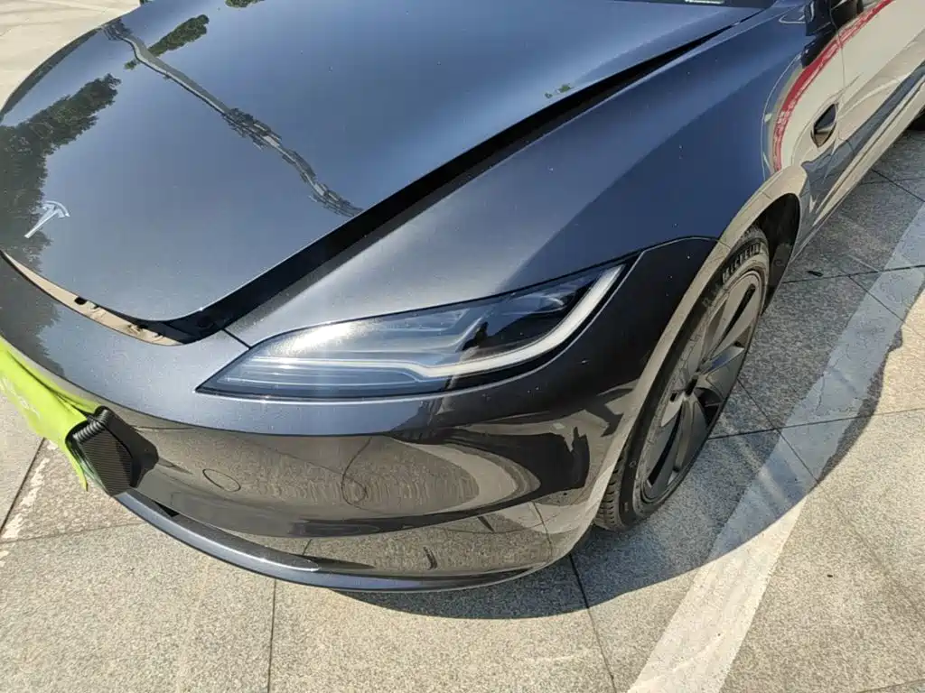 Tesla Model 3 — фото 24