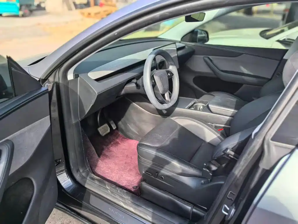 Tesla Model Y — фото 3