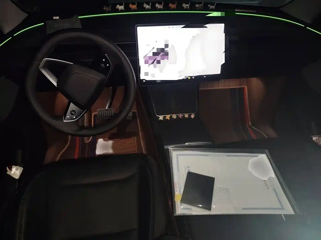 Tesla Model Y — фото 13