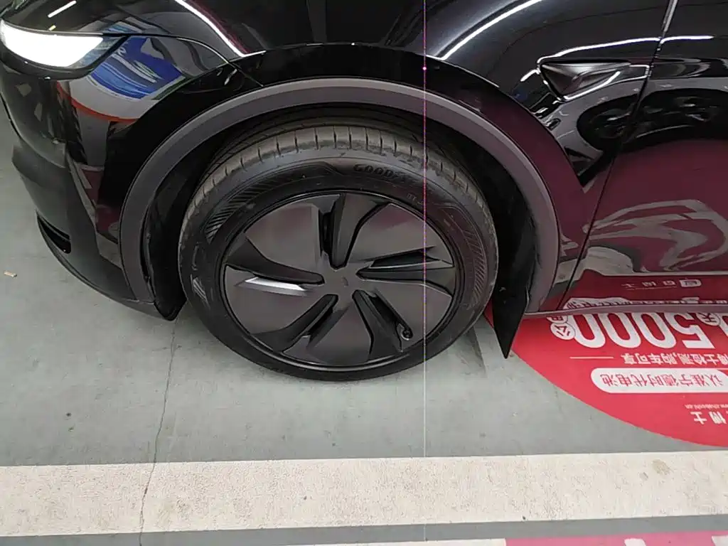 Tesla Model Y — фото 23