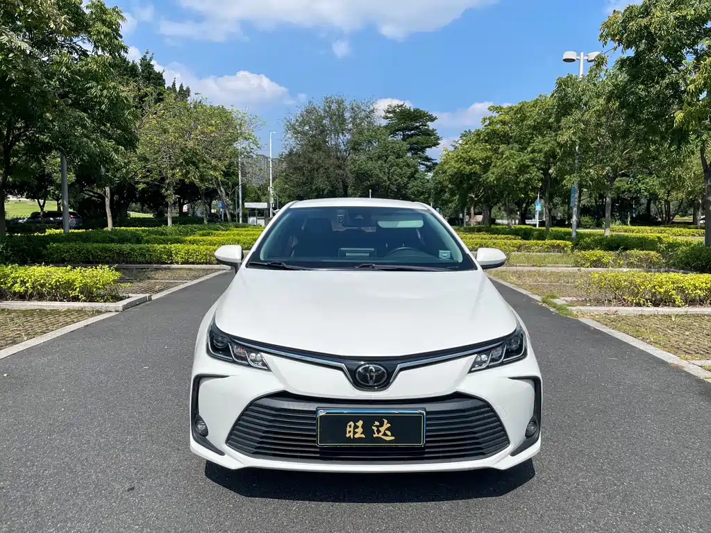Toyota Corolla — фото 3