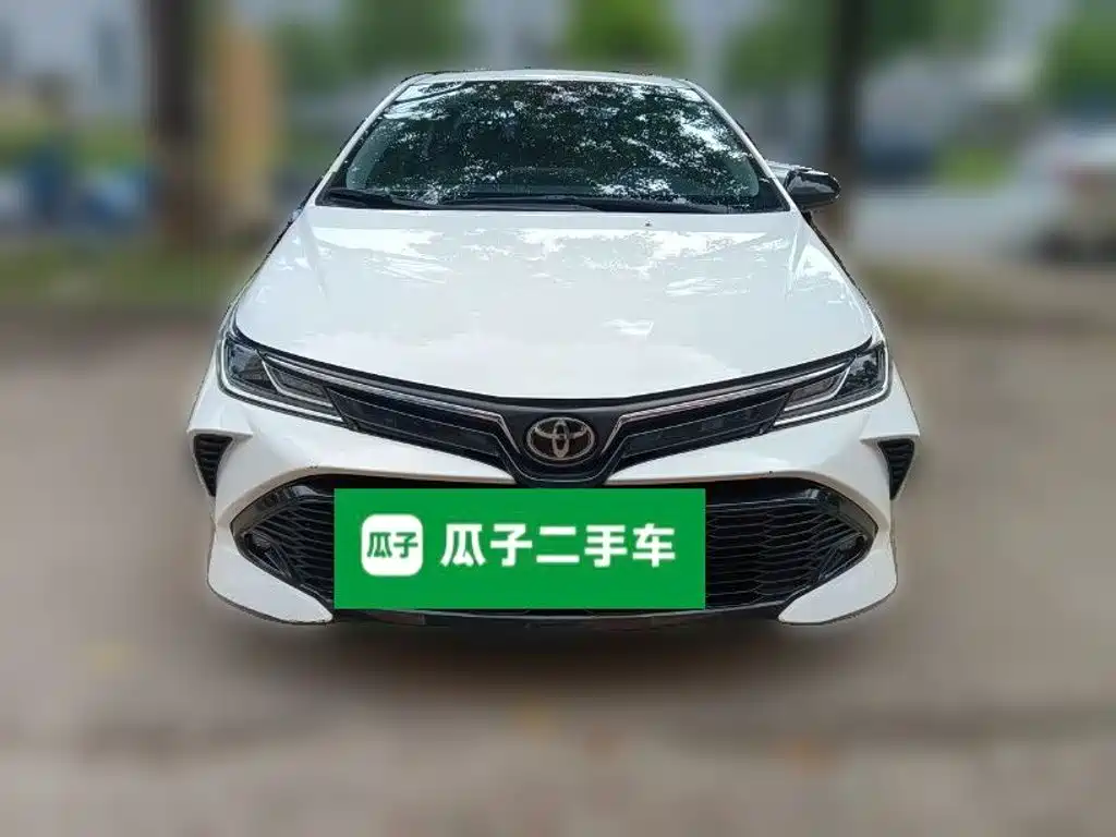 Toyota Corolla — фото 2