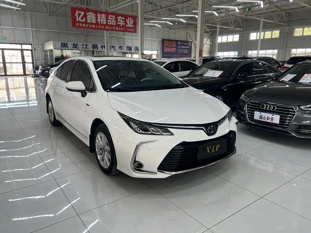 Toyota Corolla — фото 3
