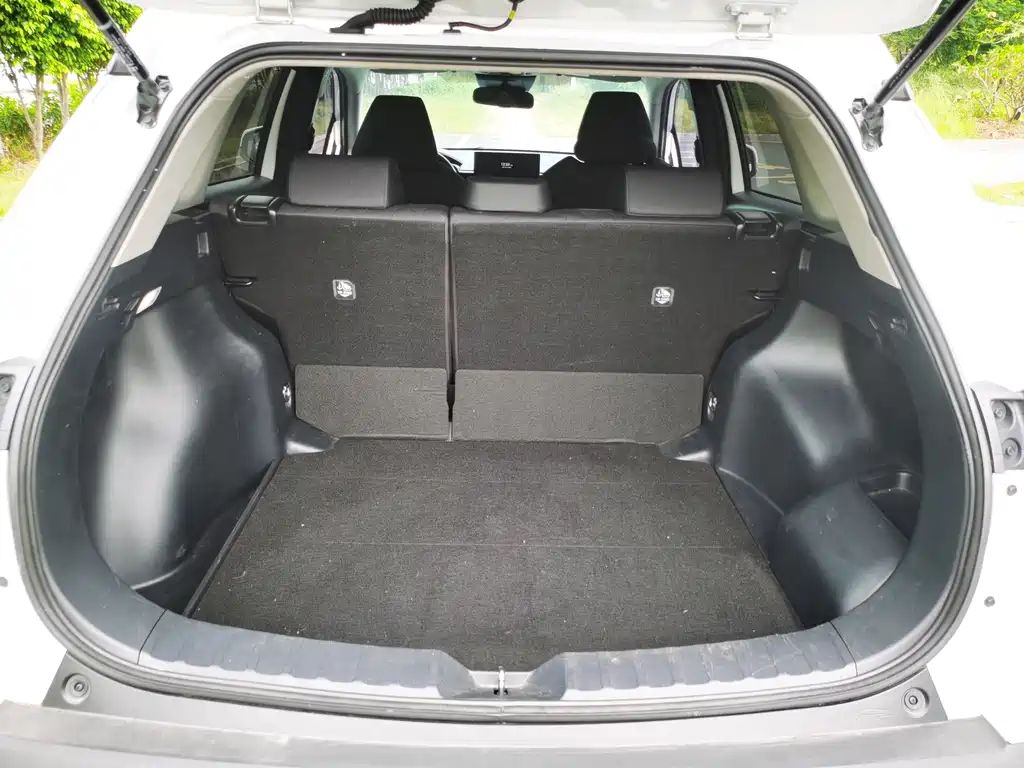 Toyota Corolla Cross — фото 16