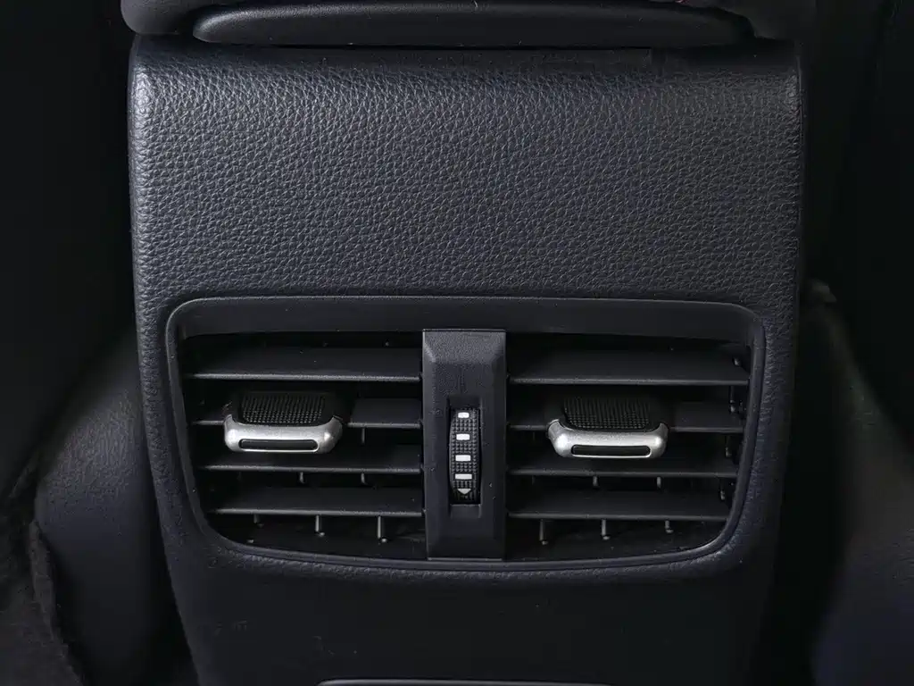 Toyota Levin — фото 17