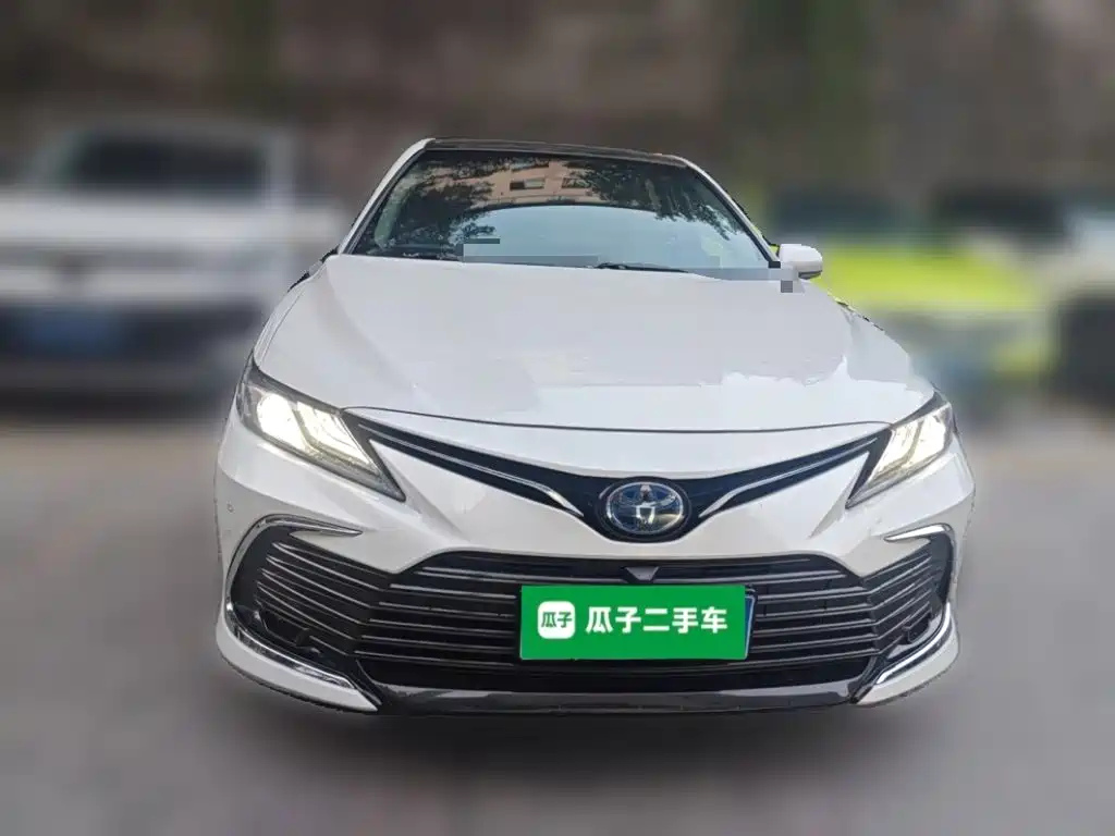 Toyota Camry — фото 23