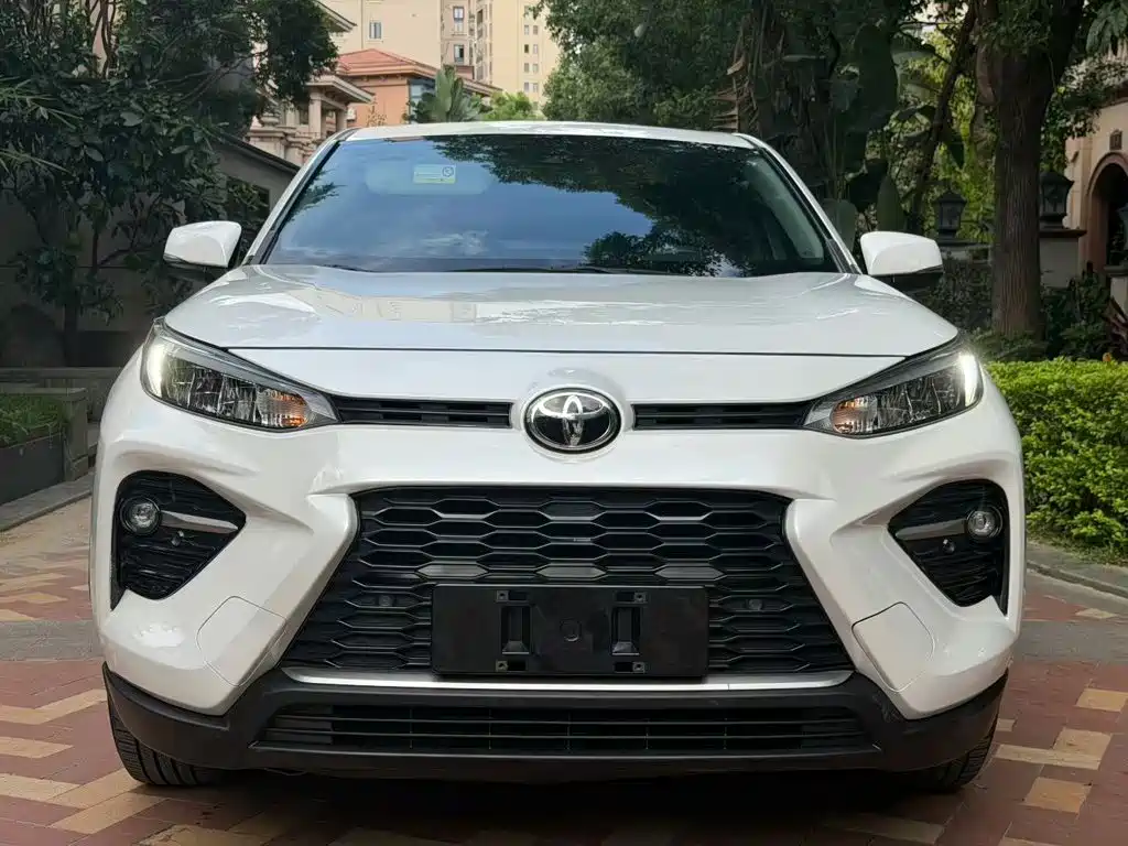 Toyota Wildlander — фото 2