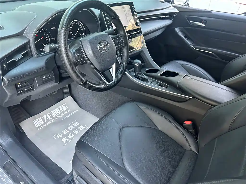 Toyota Avalon — фото 7