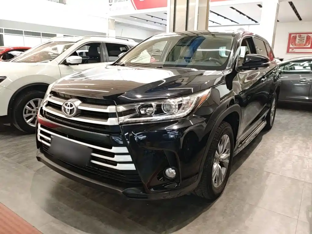 Toyota Highlander — фото 2