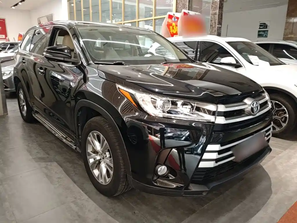 Toyota Highlander — фото 4