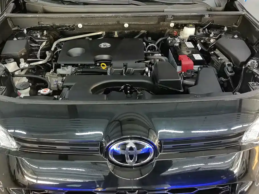 Toyota Wildlander — фото 10