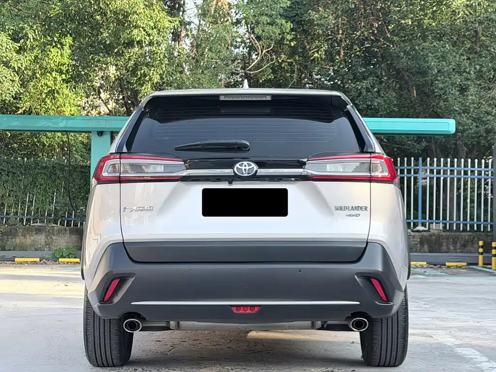 Toyota Wildlander — фото 15
