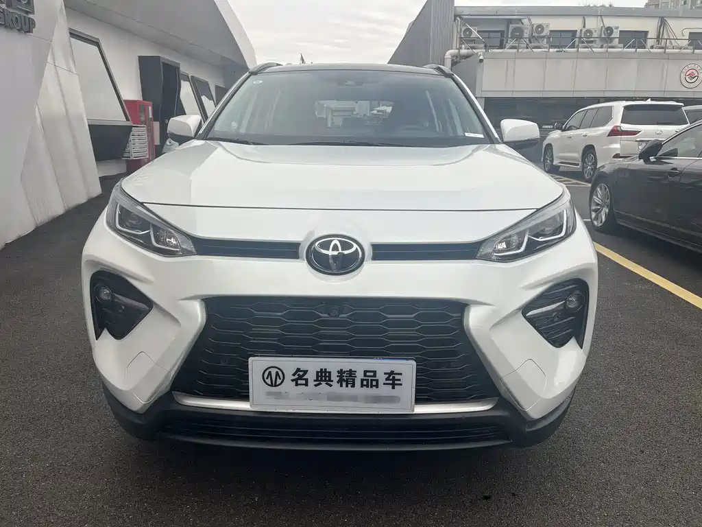 Toyota Wildlander — фото 2