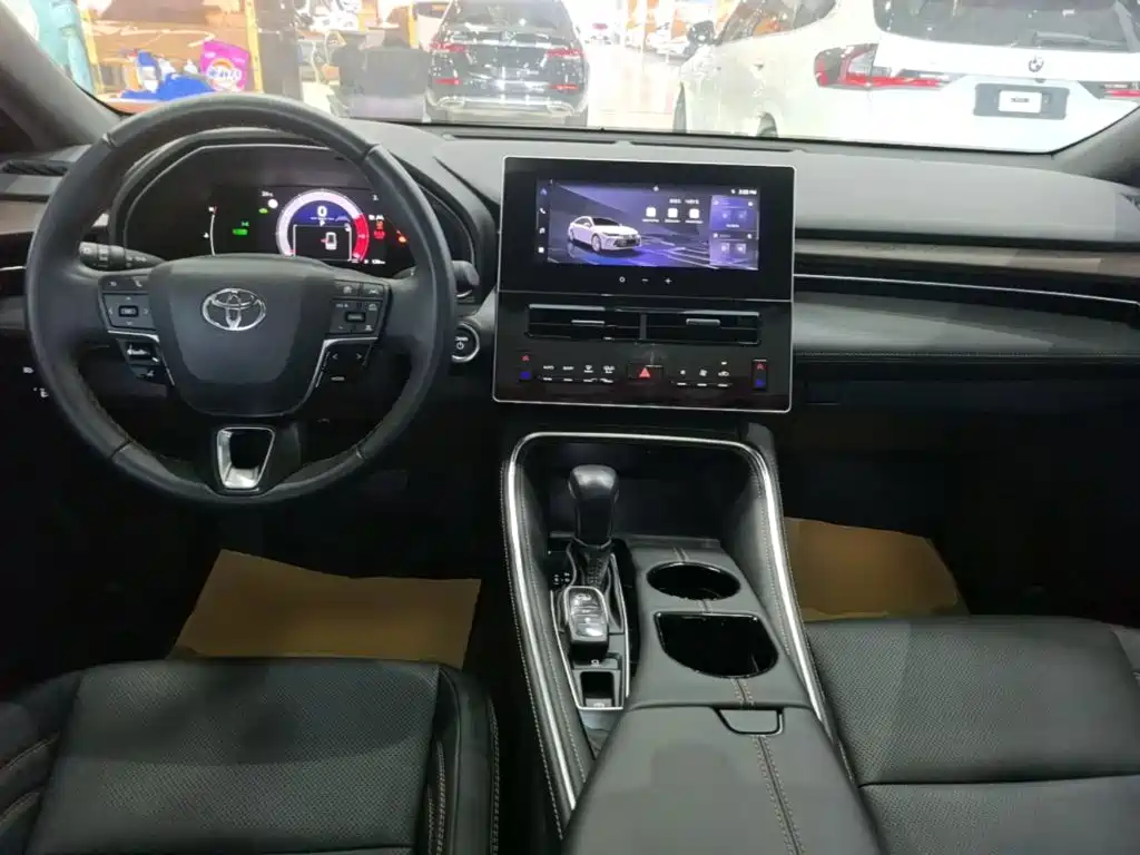 Toyota Avalon — фото 10