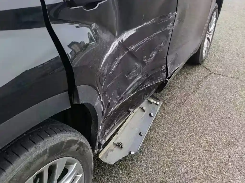 Toyota Highlander — фото 20