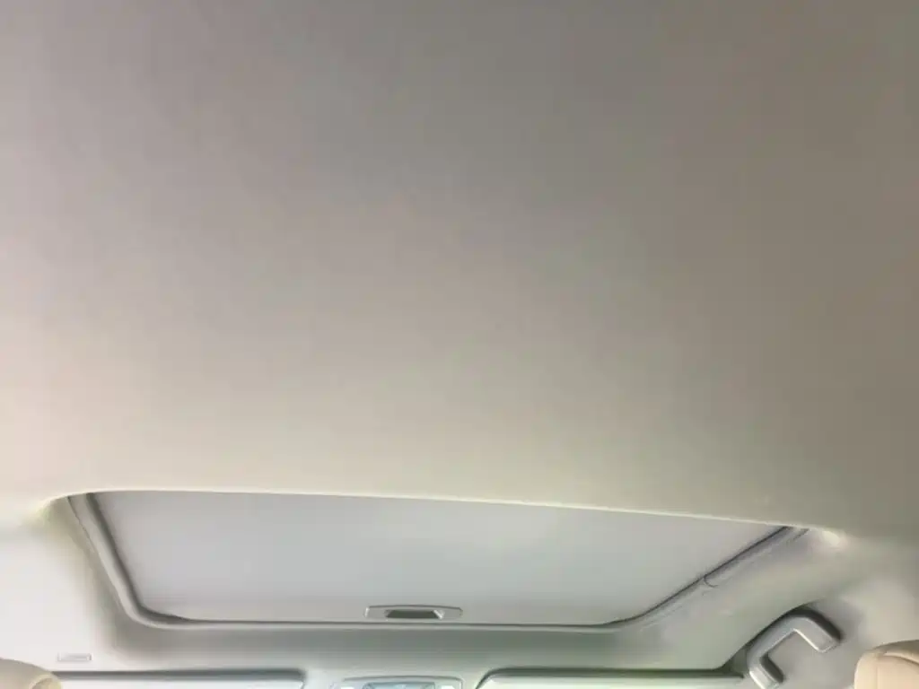 Toyota Granvia — фото 18