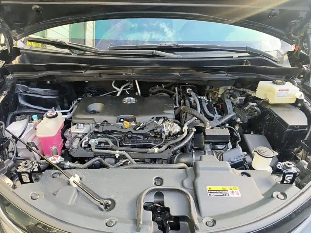 Toyota Granvia — фото 20