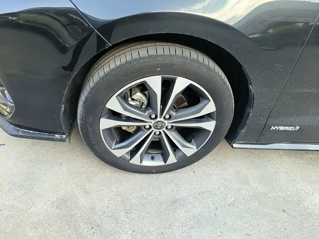 Toyota Granvia — фото 23