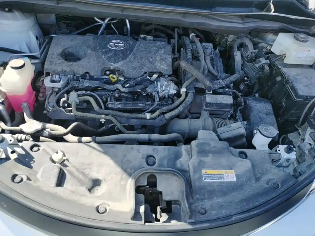 Toyota Sienna — фото 20