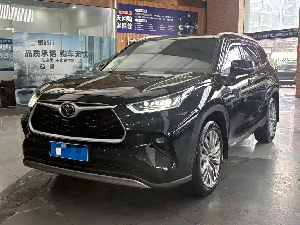 Toyota Highlander — фото 2