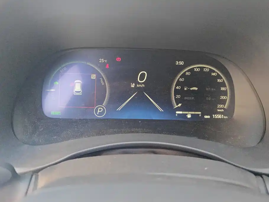 Toyota Highlander — фото 14