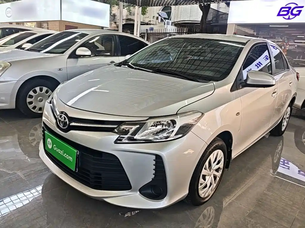 Toyota Vios — фото 2