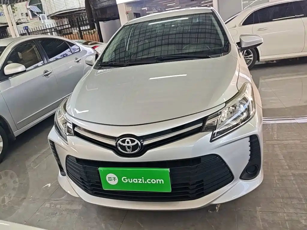 Toyota Vios — фото 3