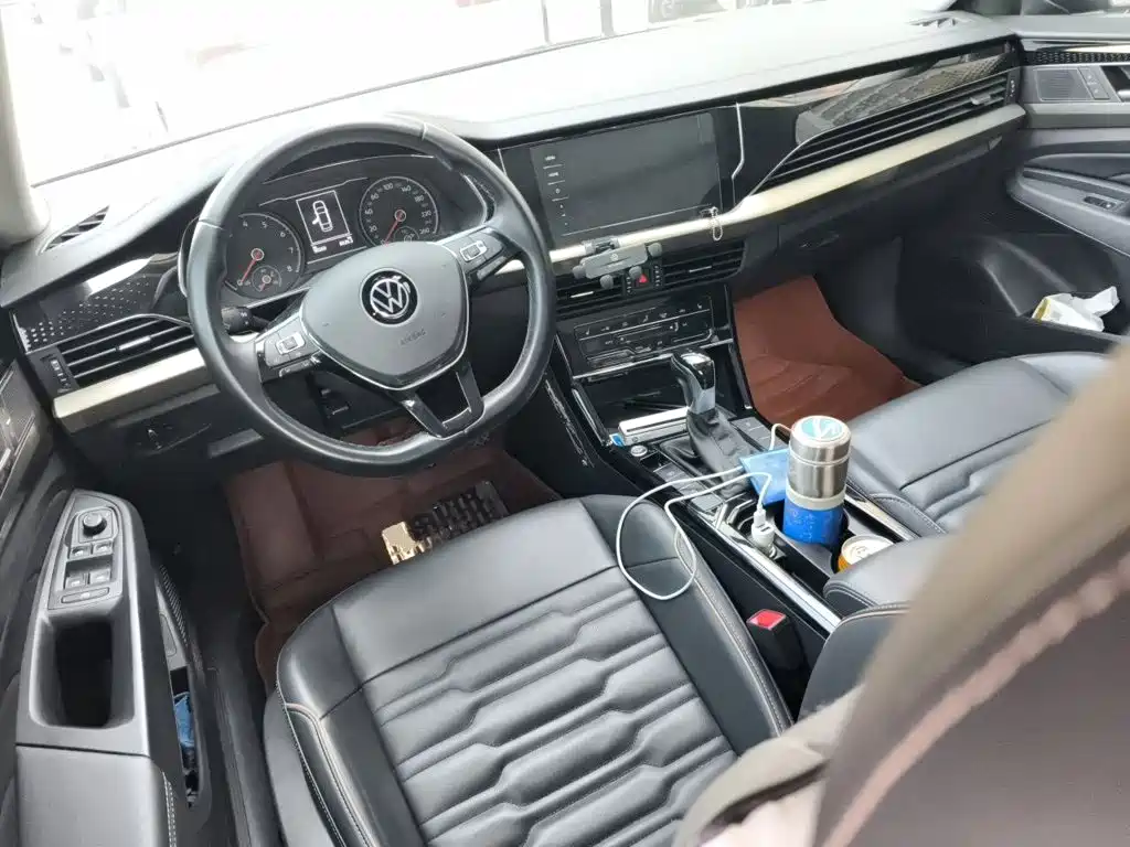 Volkswagen Passat — фото 5