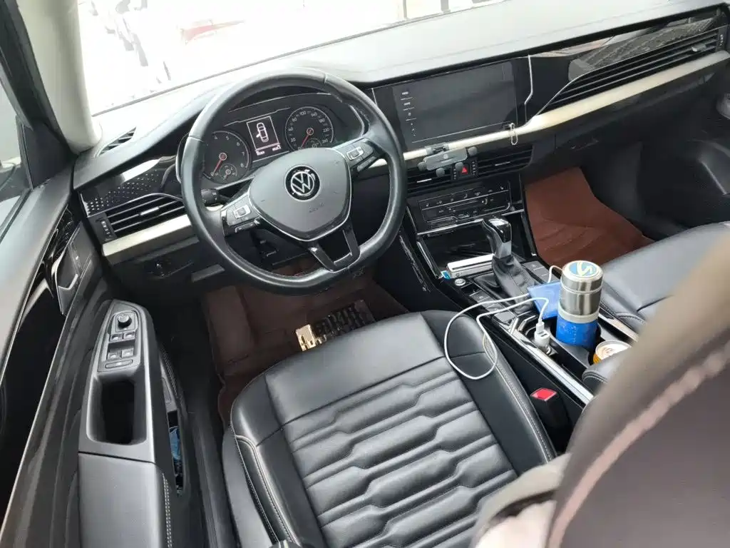 Volkswagen Passat — фото 6