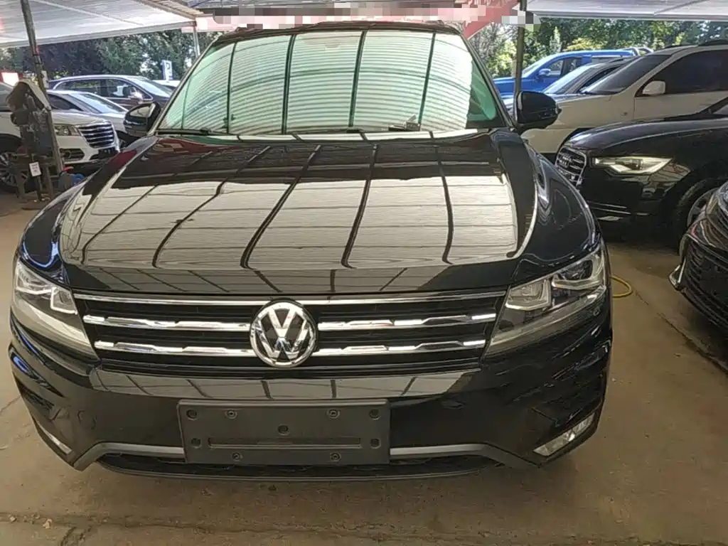 Volkswagen Tiguan L — фото 3