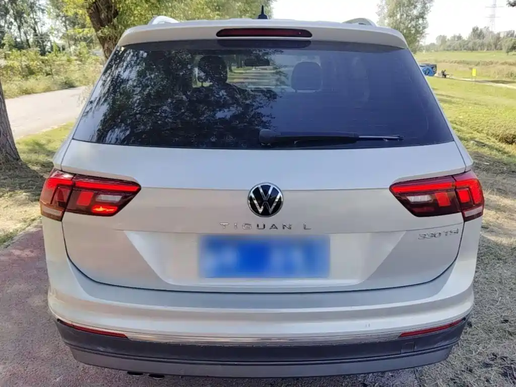 Volkswagen Tiguan L — фото 6