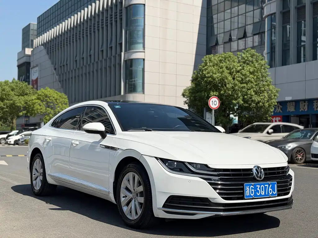Volkswagen CC — фото 3