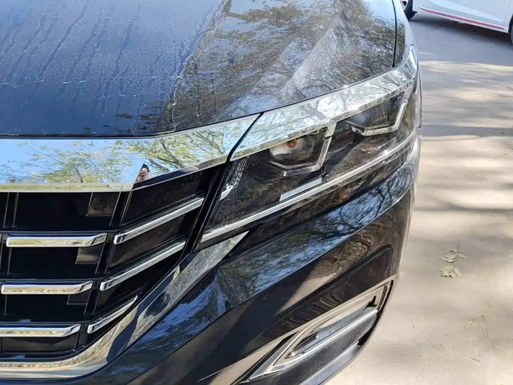 Volkswagen Passat — фото 24