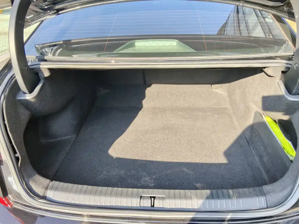 Volkswagen Passat — фото 11
