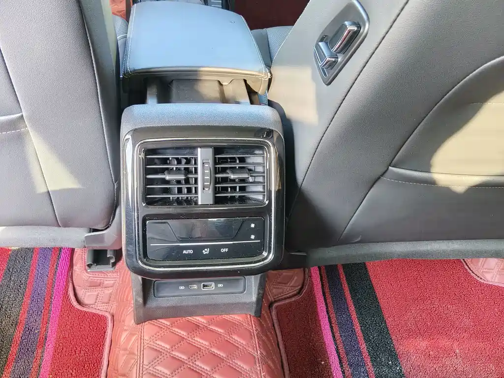Volkswagen Passat — фото 10